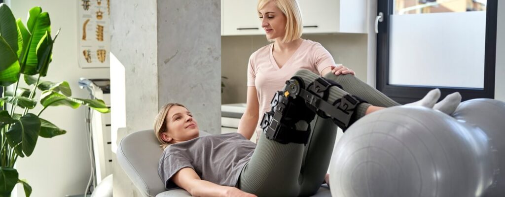 Managing_Pain_in_Total_Joint_Replacement_Recovery_Effective_Techniques